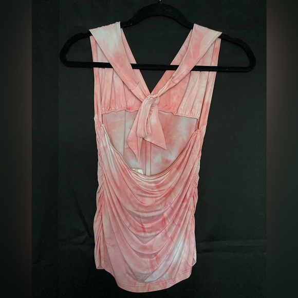 Woman’s Silk halter top - Picture 2 of 2